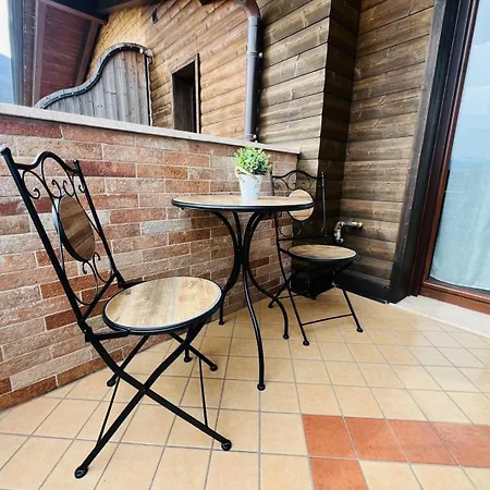 La Casa Di Lu Apartment *
